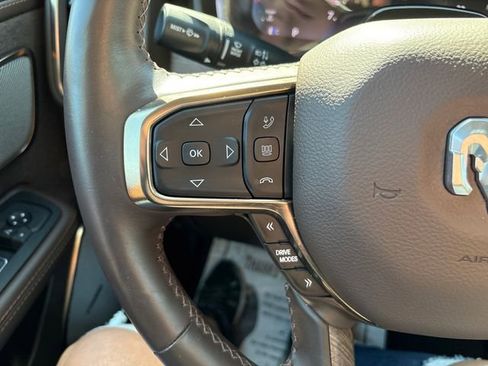Used 2025 RAM 1500 Limited AWD/4WD image 11
