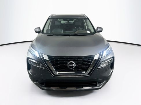 Used 2023 Nissan Rogue SL AWD/4WD image 2