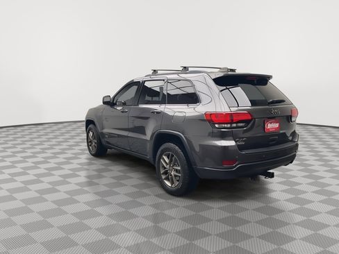 Used 2016 Jeep Grand Cherokee Laredo 75th Anniversary image 36