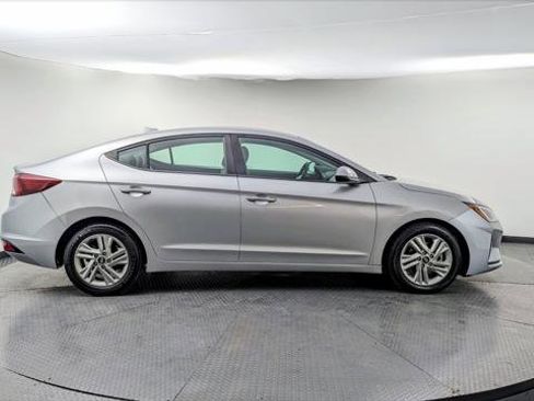 Used 2020 Hyundai Elantra SEL image 9