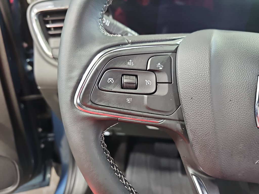 Used 2025 Buick Encore GX Preferred AWD/4WD image 21