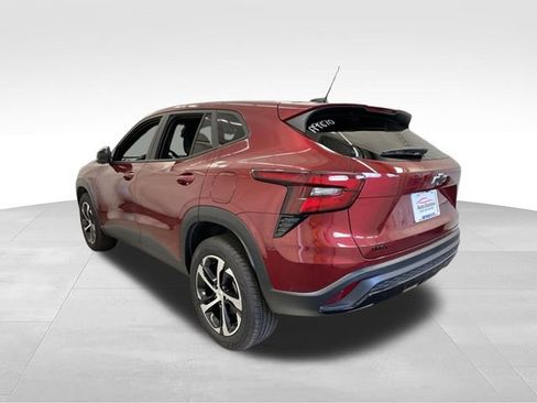 Used 2024 Chevrolet Trax RS w/ Driver Confidence Package FWD image 5
