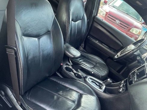 Used 2011 Chrysler 200 Limited image 22