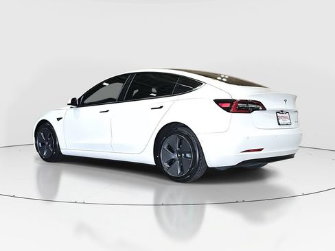 Used 2022 Tesla Model 3 Long Range AWD/4WD image 7