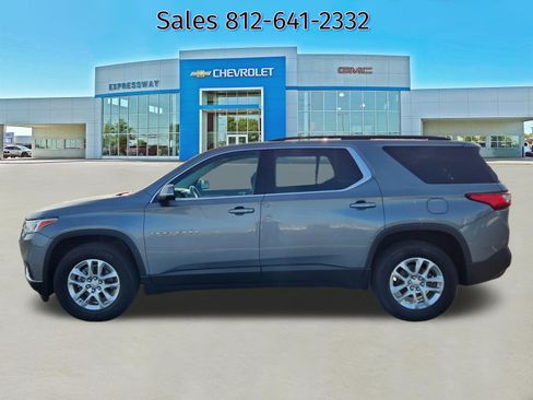Used 2021 Chevrolet Traverse LT FWD image 4
