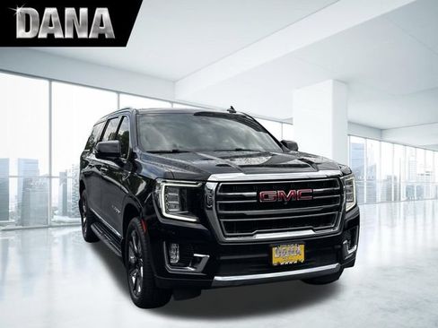 Used 2021 GMC Yukon XL SLT w/ SLT Luxury Plus Package AWD/4WD image 1