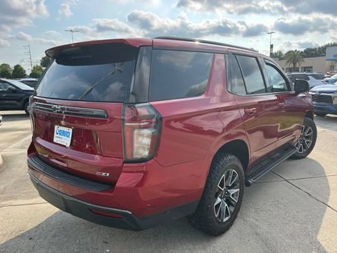 Used 2021 Chevrolet Tahoe Z71 w/ Z71 Off-Road Package AWD/4WD image 9
