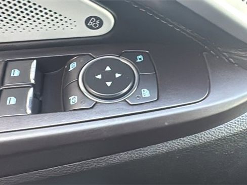 Used 2020 Ford Explorer Platinum w/ Premium Technology Package image 14