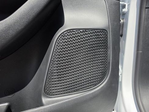 New 2026 Chrysler Pacifica Select FWD image 26