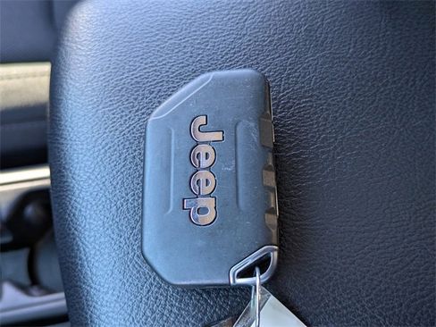 Used 2021 Jeep Wrangler Unlimited Sport image 27
