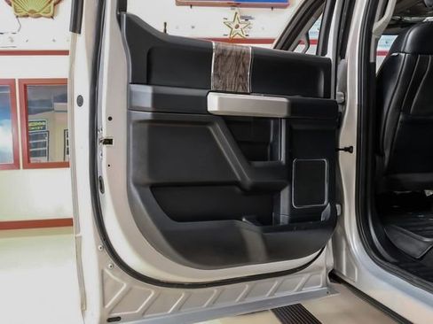 Used 2019 Ford F250 Lariat w/ Lariat Value Package image 39