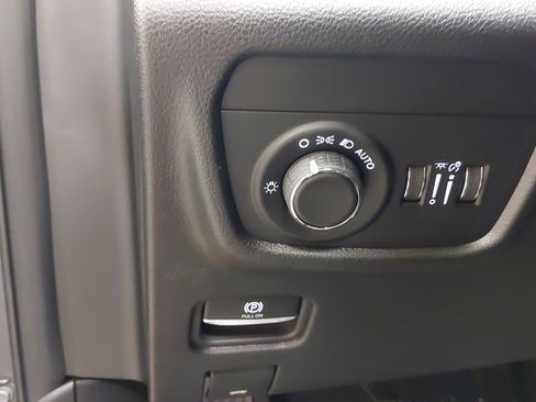 New 2025 Jeep Grand Cherokee 4WD image 23