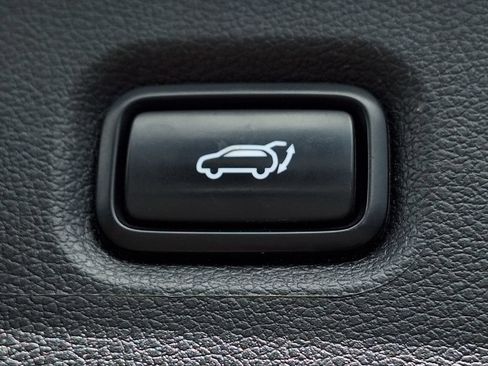 Certified 2022 Hyundai Santa Fe Limited AWD/4WD image 30