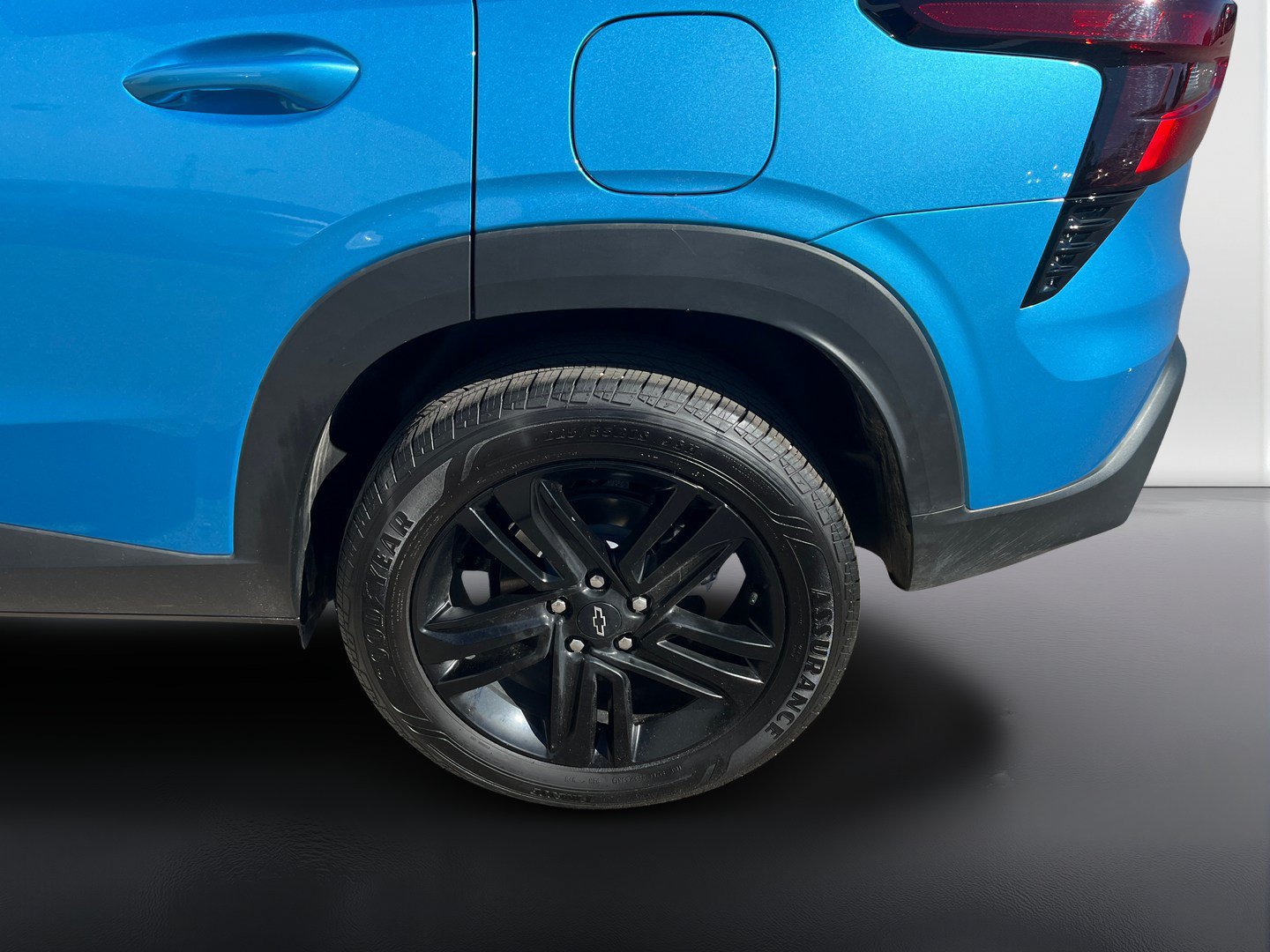 Used 2026 Chevrolet Trax ACTIV w/ Sunroof Package FWD image 9