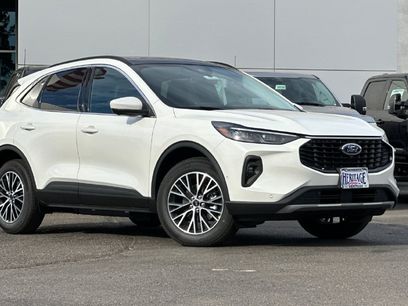 New 2024 Ford Escape SE w/ PHEV Premium Package