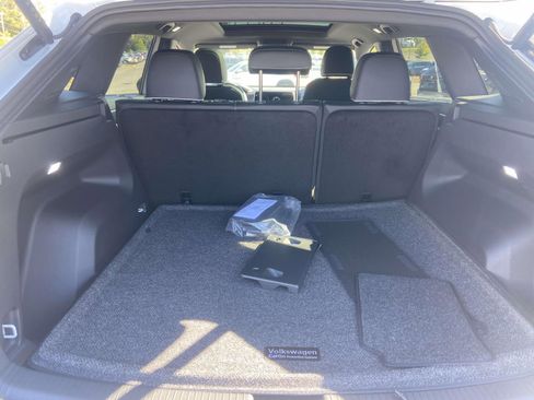 New 2026 Volkswagen Atlas Cross Sport SEL Premium R-Line image 12