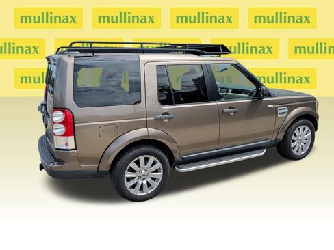 Used 2013 Land Rover LR4 HSE image 3
