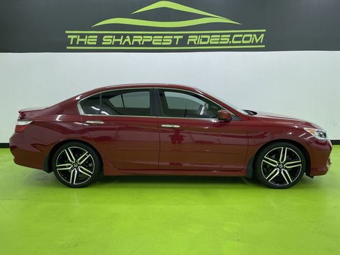 Used 2017 Honda Accord Sport Special Edition image 11