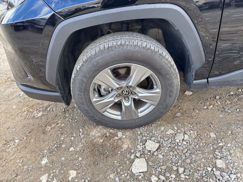 Used 2025 Toyota RAV4 XLE image 29