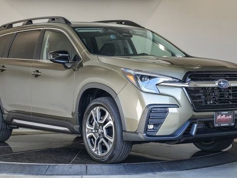 New 2025 Subaru Ascent Limited w/ Popular Package #2 image 5