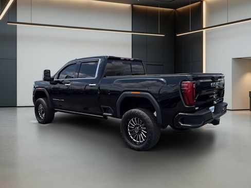 Used 2025 GMC Sierra 2500 Denali Ultimate AWD/4WD image 3