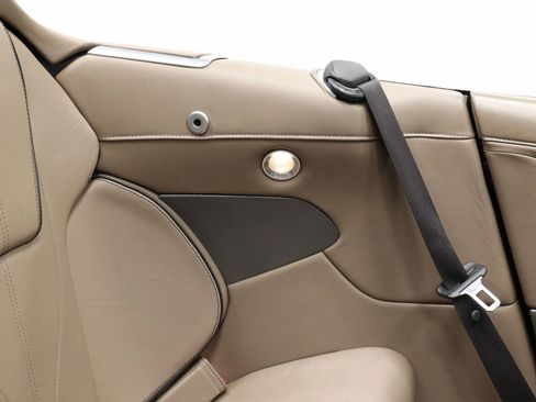 Used 2015 Aston Martin DB9 Volante Carbon Edition Convert image 72