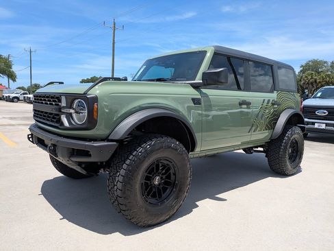 New 2025 Ford Bronco Big Bend w/ Black Diamond Package AWD/4WD image 13