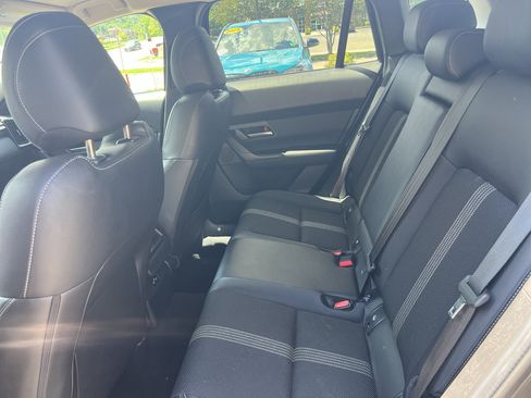 Used 2025 MAZDA CX-50 AWD 2.5 S w/ Preferred Package image 10