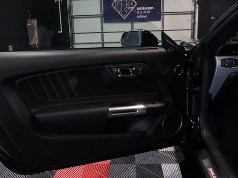 Used 2016 Ford Mustang GT Premium image 28