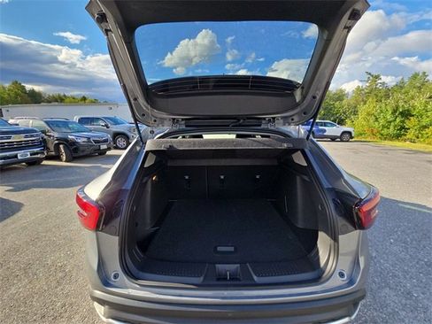 New 2025 Chevrolet Trax LT w/ Driver Confidence Package image 27