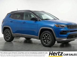 Used 2025 Jeep Compass Trailhawk video 1