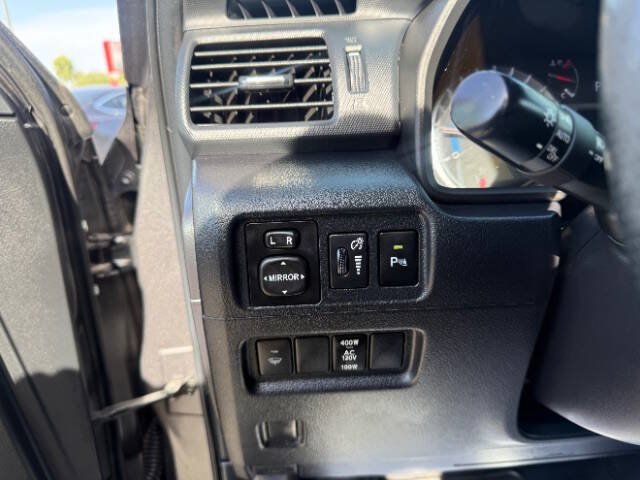 Used 2016 Toyota 4Runner Limited AWD/4WD image 12