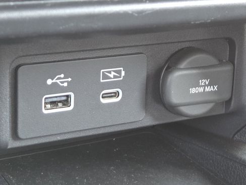 Used 2025 Honda Ridgeline Sport image 7