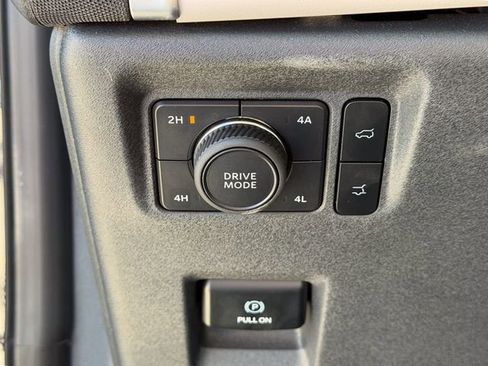 Used 2025 Ford Expedition Max Active AWD/4WD image 10