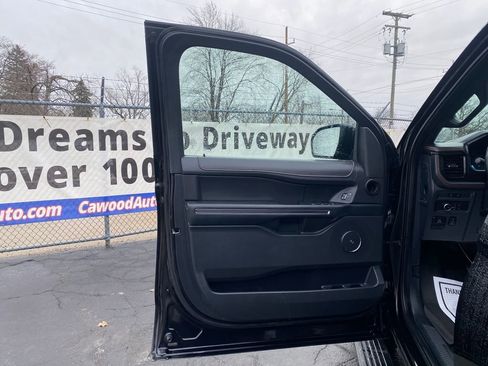 Used 2022 Ford Expedition Max Limited w/ Equipment Group 303A image 15