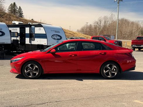 Used 2023 Hyundai Elantra SEL w/ Convenience Package image 8