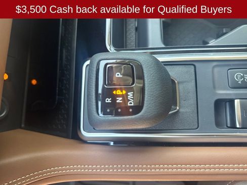 New 2026 Nissan Pathfinder Platinum image 25