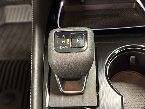 Used 2022 Nissan Rogue Platinum w/ Head-Up Display Package image 40