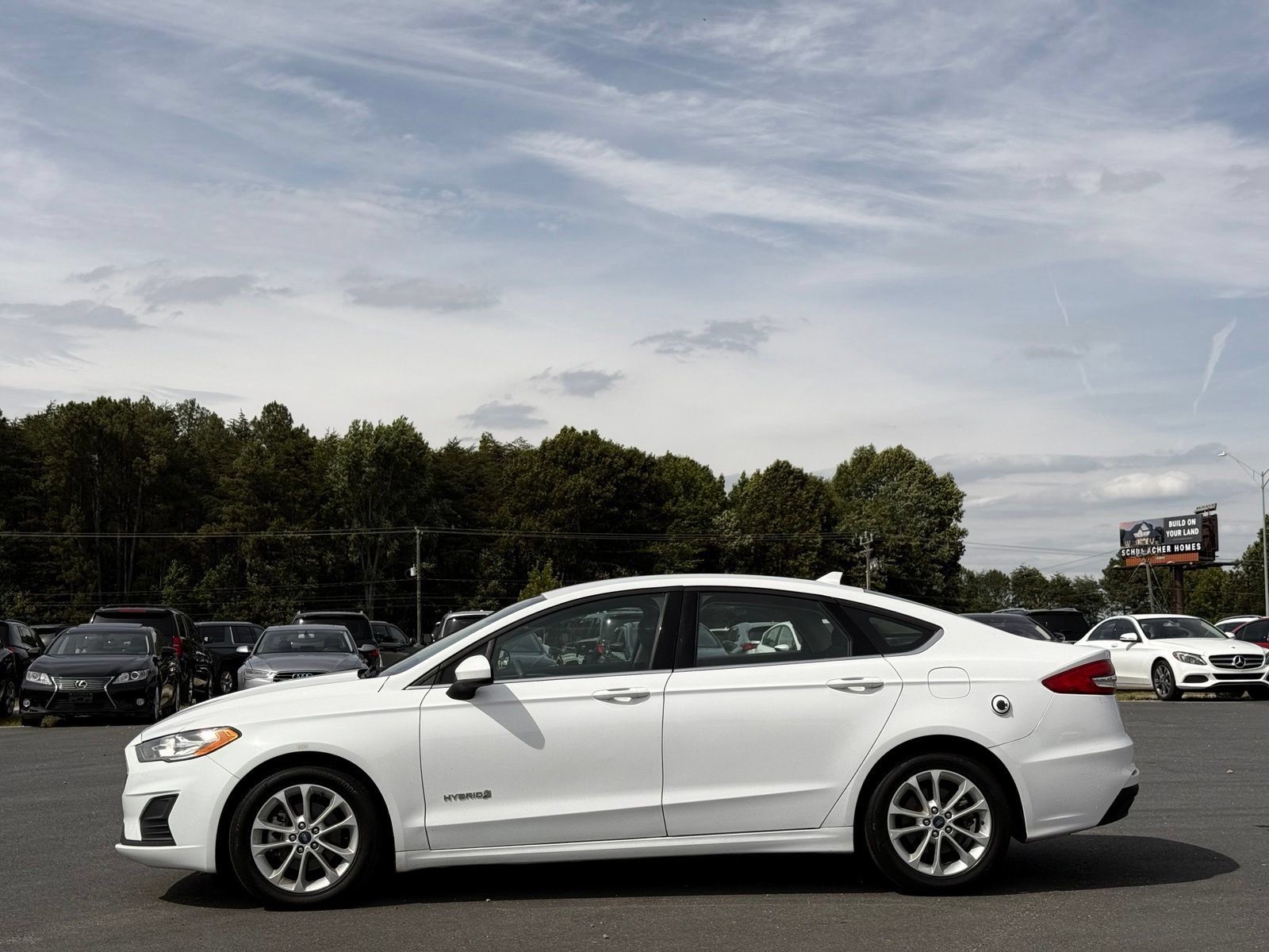 Used 2019 Ford Fusion SE FWD image 9