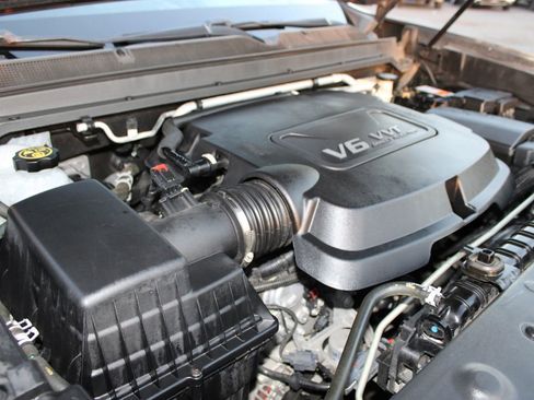 Used 2016 GMC Canyon SLT w/ Driver Alert Package image 34