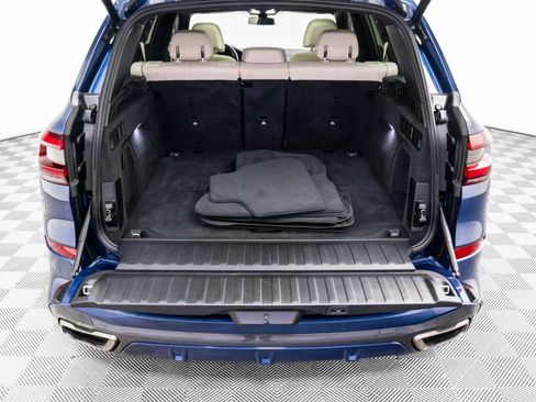 Used 2021 BMW X5 M50i image 33