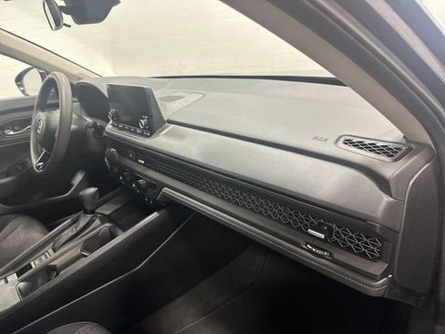 Used 2024 Honda Accord EX image 17