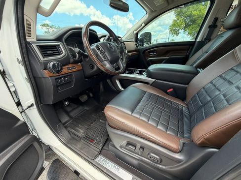 Used 2017 Nissan Titan Platinum Reserve AWD/4WD image 22