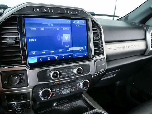 Used 2022 Ford F250 Platinum AWD/4WD image 12