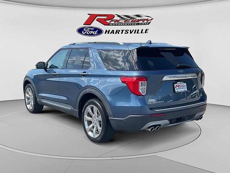 Used 2020 Ford Explorer Platinum w/ Premium Technology Package AWD/4WD image 3