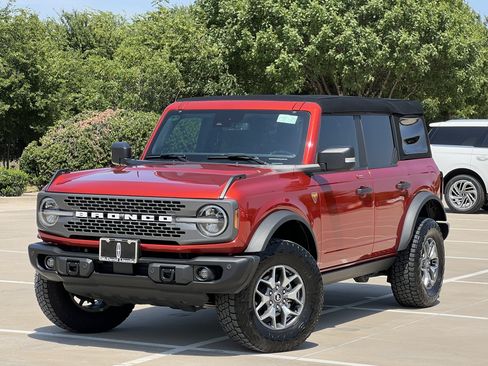 Used 2023 Ford Bronco Badlands AWD/4WD image 1