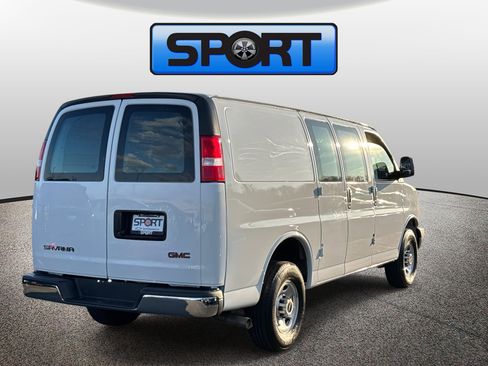 Used 2024 GMC Savana 2500 w/ Driver Convenience Package image 24
