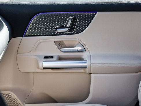 Certified 2025 Mercedes-Benz GLA 250 4MATIC image 20