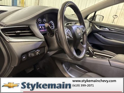 Used 2020 Buick Enclave Essence w/ Sound and Sites Package FWD image 39