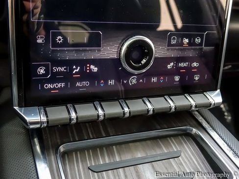 New 2025 GMC Sierra EV Denali image 18